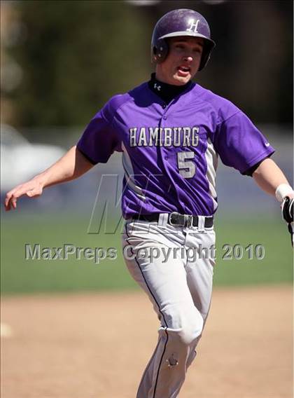 Thumbnail 2 in Gowanda @ Hamburg photogallery.