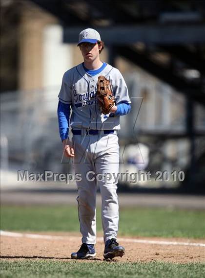Thumbnail 3 in Gowanda @ Hamburg photogallery.