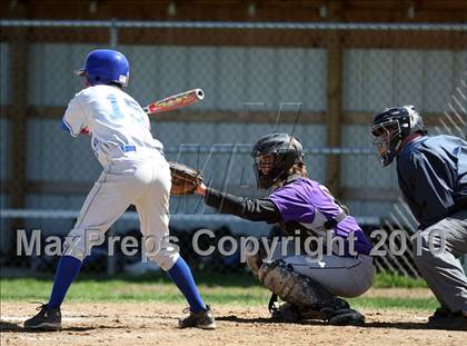 Thumbnail 2 in Gowanda @ Hamburg photogallery.