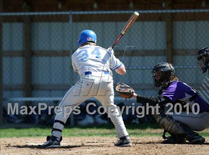 Thumbnail 2 in Gowanda @ Hamburg photogallery.