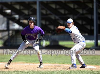 Thumbnail 2 in Gowanda @ Hamburg photogallery.