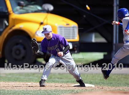 Thumbnail 3 in Gowanda @ Hamburg photogallery.