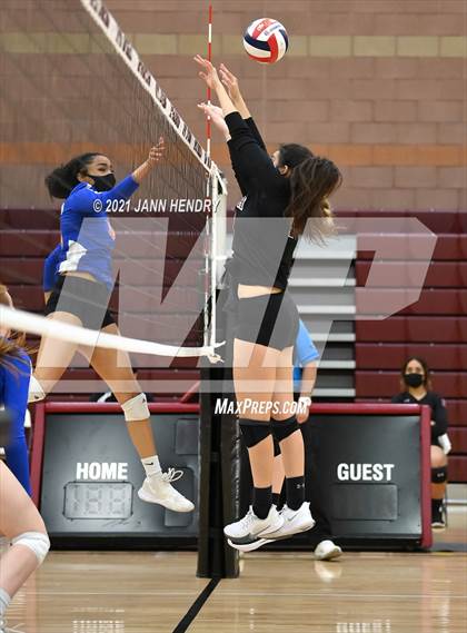 Thumbnail 1 in Bishop Gorman @ Faith Lutheran photogallery.