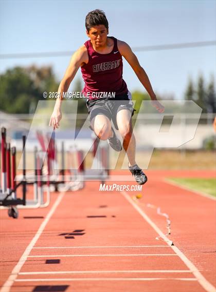 Thumbnail 3 in Hughson @ Riverbank photogallery.