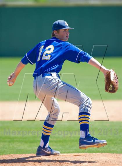 Thumbnail 2 in Alamo Heights @ Brennan  (UIL 4A Region IV Bi-District Playoff) photogallery.