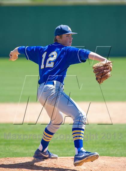 Thumbnail 3 in Alamo Heights @ Brennan  (UIL 4A Region IV Bi-District Playoff) photogallery.