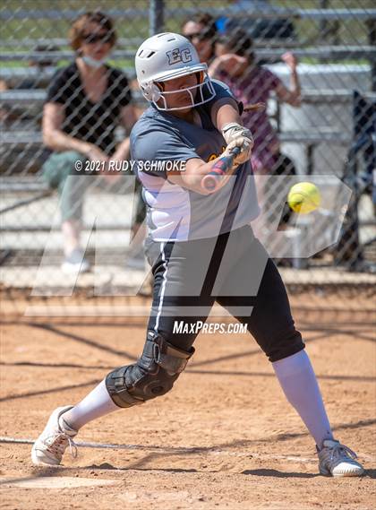 Thumbnail 3 in El Camino vs. Carlsbad photogallery.
