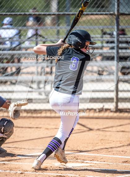 Thumbnail 1 in El Camino vs. Carlsbad photogallery.