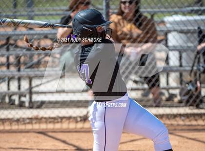 Thumbnail 3 in El Camino vs. Carlsbad photogallery.