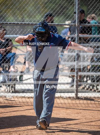 Thumbnail 1 in El Camino vs. Carlsbad photogallery.