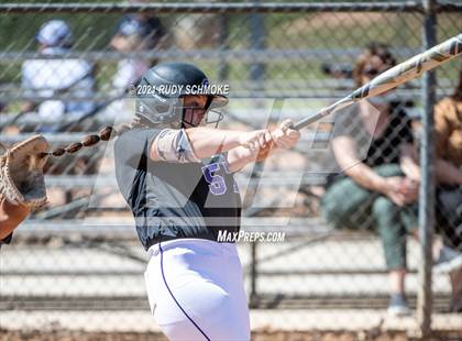 Thumbnail 3 in El Camino vs. Carlsbad photogallery.