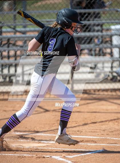 Thumbnail 3 in El Camino vs. Carlsbad photogallery.