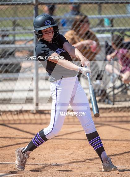 Thumbnail 3 in El Camino vs. Carlsbad photogallery.