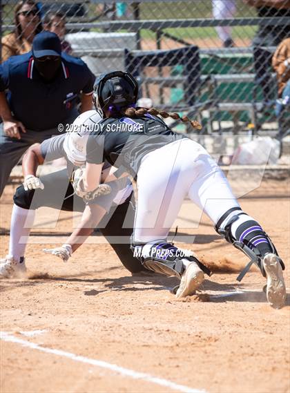 Thumbnail 1 in El Camino vs. Carlsbad photogallery.