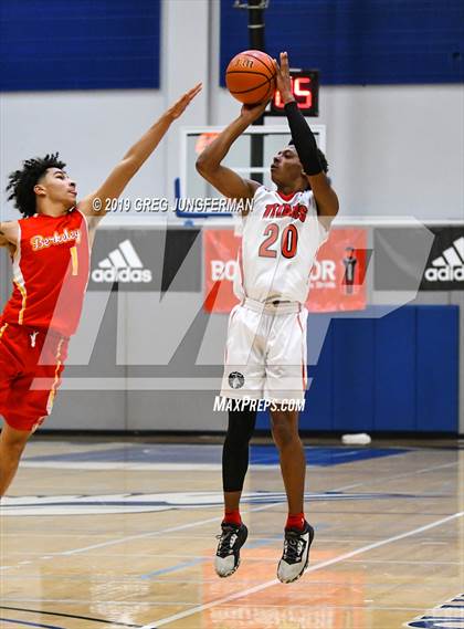 Thumbnail 3 in Berkeley vs. Antelope (Crush in the Valley, The Grind Sessions) photogallery.