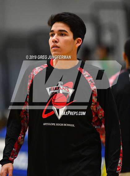 Thumbnail 1 in Berkeley vs. Antelope (Crush in the Valley, The Grind Sessions) photogallery.