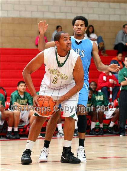 Thumbnail 3 in Bullard vs. Narbonne (Sea Hawk Classic) photogallery.
