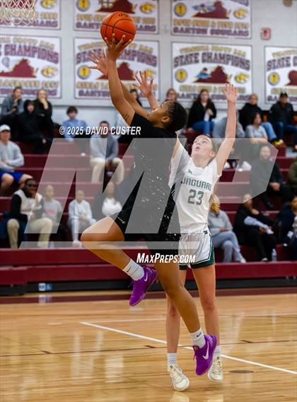Thumbnail 3 in Flint Hill @ Falls Church (Cassel's Holiday Classic) photogallery.