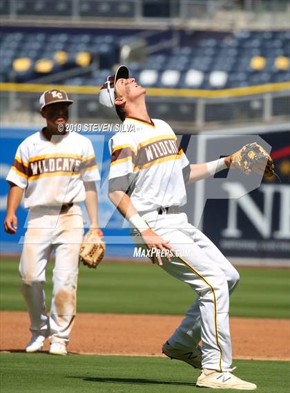 Thumbnail 1 in El Camino vs. Vista @ Petco Park photogallery.