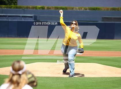 Thumbnail 2 in El Camino vs. Vista @ Petco Park photogallery.