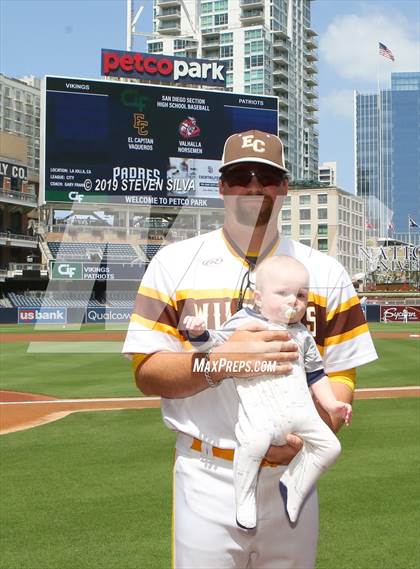 Thumbnail 2 in El Camino vs. Vista @ Petco Park photogallery.