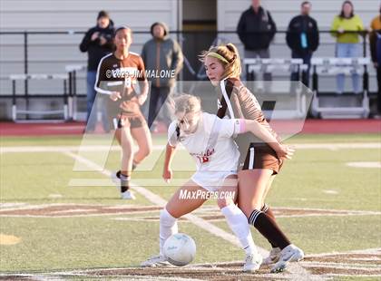 Thumbnail 2 in Carondelet @ Saint Francis (CIFState Regional NorCal Div 1 Final) photogallery.