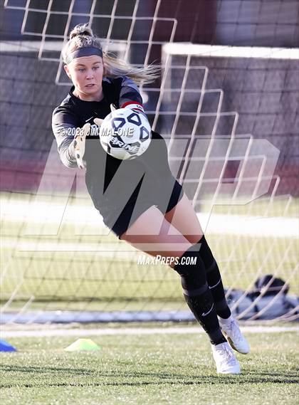 Thumbnail 2 in Carondelet @ Saint Francis (CIFState Regional NorCal Div 1 Final) photogallery.