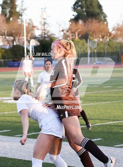 Thumbnail 2 in Carondelet @ Saint Francis (CIFState Regional NorCal Div 1 Final) photogallery.