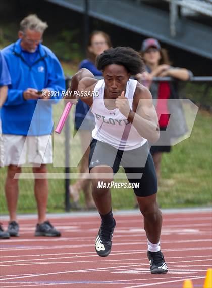 Thumbnail 2 in Section XI Boys Track Championships photogallery.