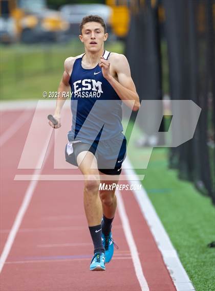 Thumbnail 1 in Section XI Boys Track Championships photogallery.