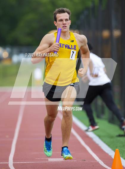 Thumbnail 2 in Section XI Boys Track Championships photogallery.