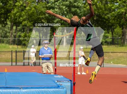 Thumbnail 2 in Section XI Boys Track Championships photogallery.