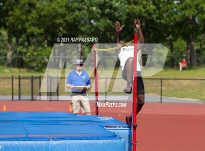 Thumbnail 1 in Section XI Boys Track Championships photogallery.