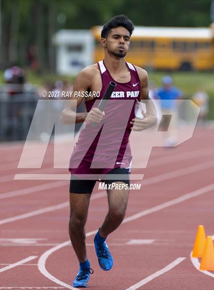 Thumbnail 1 in Section XI Boys Track Championships photogallery.