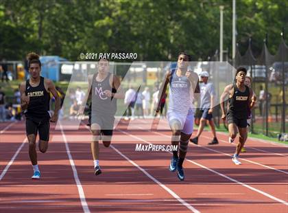 Thumbnail 2 in Section XI Boys Track Championships photogallery.