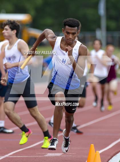 Thumbnail 1 in Section XI Boys Track Championships photogallery.