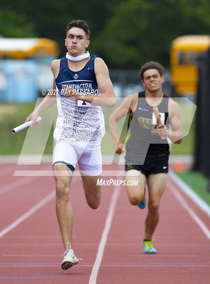Thumbnail 1 in Section XI Boys Track Championships photogallery.