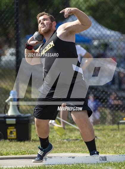 Thumbnail 2 in Section XI Boys Track Championships photogallery.