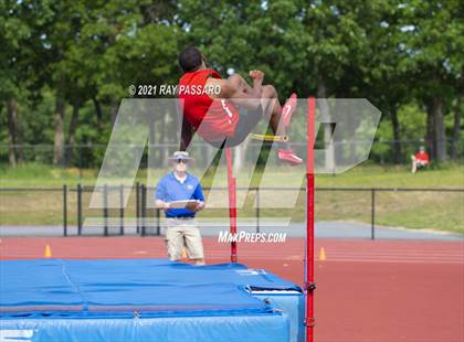 Thumbnail 3 in Section XI Boys Track Championships photogallery.