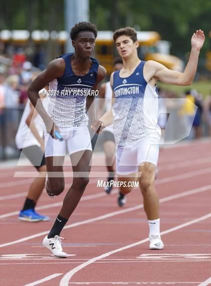 Thumbnail 3 in Section XI Boys Track Championships photogallery.