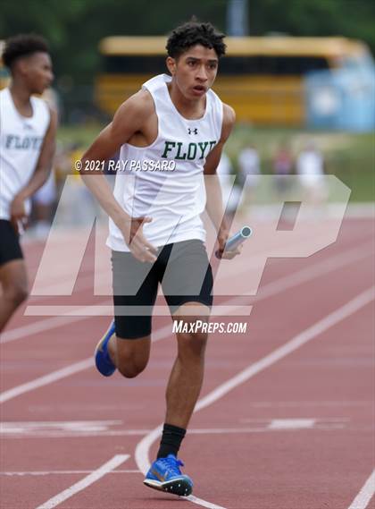 Thumbnail 3 in Section XI Boys Track Championships photogallery.