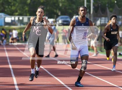 Thumbnail 2 in Section XI Boys Track Championships photogallery.