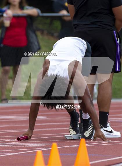 Thumbnail 2 in Section XI Boys Track Championships photogallery.