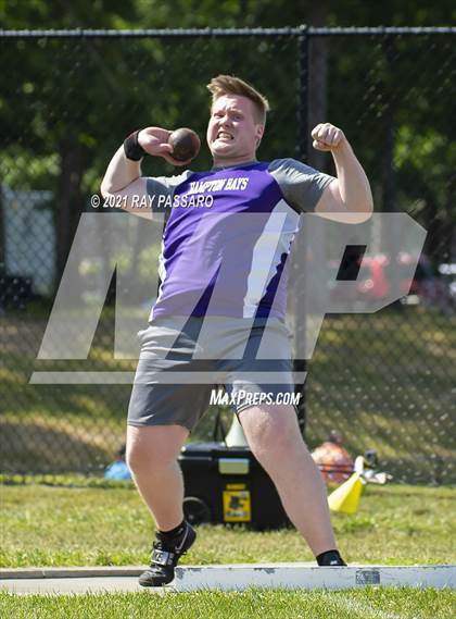 Thumbnail 2 in Section XI Boys Track Championships photogallery.