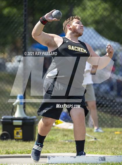 Thumbnail 2 in Section XI Boys Track Championships photogallery.