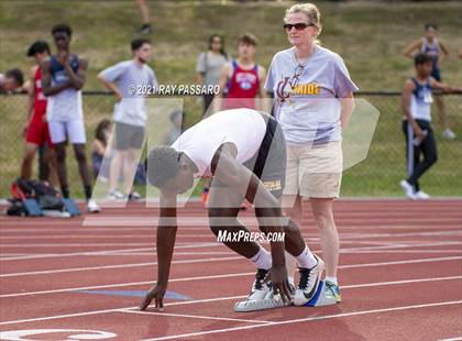 Thumbnail 1 in Section XI Boys Track Championships photogallery.