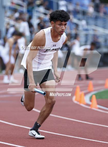 Thumbnail 1 in Section XI Boys Track Championships photogallery.