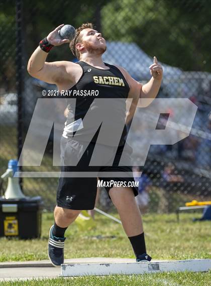 Thumbnail 3 in Section XI Boys Track Championships photogallery.