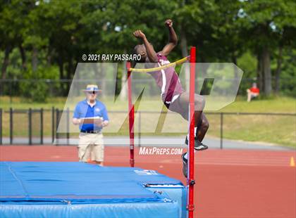 Thumbnail 2 in Section XI Boys Track Championships photogallery.
