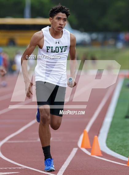 Thumbnail 3 in Section XI Boys Track Championships photogallery.